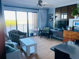 Downtown Port City River Roost with FREE parking - Leland