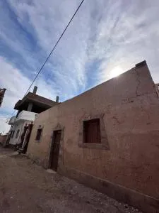 historical- guest house - El Qûrna