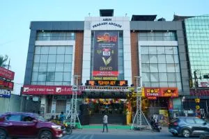 V Grand Rooms and Banquets - Trimulgherry