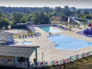 Campings La Lette fleurie - Mobil home Spacieux climatise 6-8 personnes tout equipe en camping 4 etoiles : photos des chambres