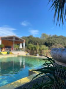 Maisons de vacances Villa - Domaine a GRANS grande demeure 6 a 12pers : photos des chambres