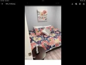 Sweet little bedroom next fells point - Fells Point