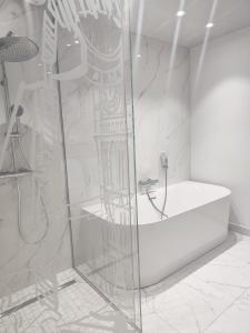 Hotels Logis Hotel Restaurant La Vraine : photos des chambres