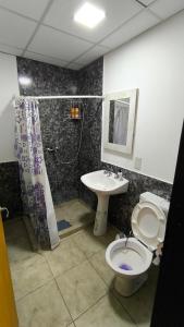 Departamento centrico con aire acondicionado y patio para guardar el vehiculo