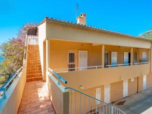 Appartement confortable à Aiguebelle avec terrasse et parking privé - FR-1-816-13