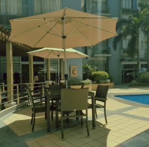 One Palm Tree Villas