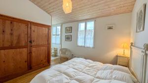 Villas Belle maison familiale avec piscine et parking : photos des chambres
