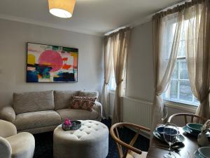 Nicolson Street two bedrooms