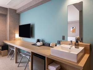 LACER OKINAWA NAHA Tomariport