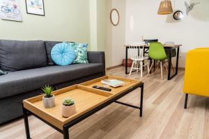 Πανεπιστήμιο - Έκθεση- Τούρκικο προξενείο