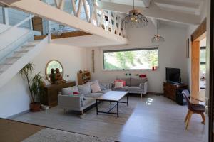 Villa en pleine nature prés des plages-Piscine