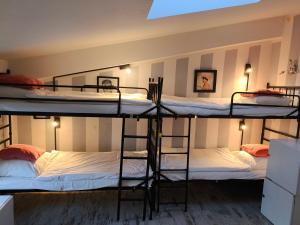 Bed in 6-Bed Mixed Dormitory Room room in AB Hostel