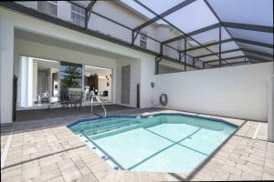 Fabulous Home w Pool Close To Disney 146