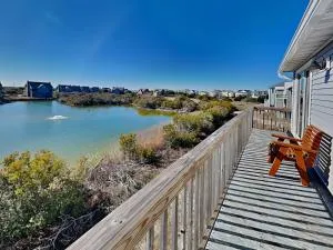 Blue Lagoon - Hampstead