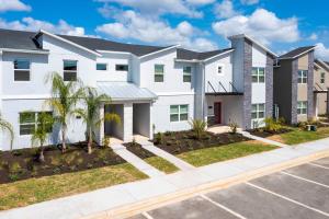 Gorgeous 4Bd Close to Disney w Pool @ Champions Gate Resort 1196