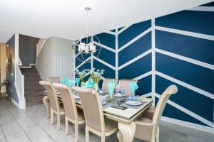 Stunning 9 Bd Single Family w Pool @ Champions Gate 1508