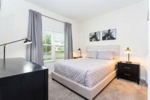 Magnificent 5Bd w Pool Close to Disney @Storey Lake 4800