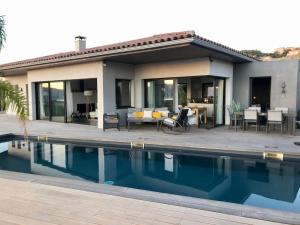 Villas Villa Mylena avec vue sur la baie d-Ajaccio : photos des chambres
