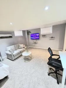 Welcome to your Serene Gateway - Parkhill