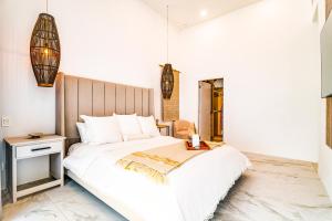 Casa Lucy Secure-Quiet & Opulent Cabo Retreat-3BRs & Patio!