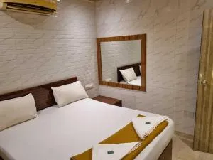 Hotel O Om Sai Guest house - Bapane