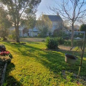 Chez Mai - a private room in a rural country home