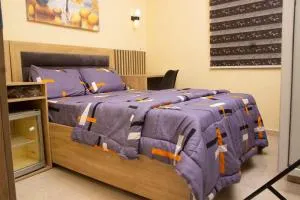 Logos Guest Suites - Ogudu