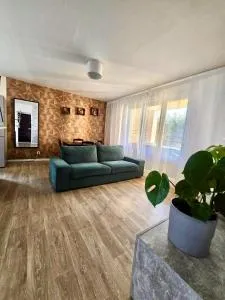 Appartement rez de chaussée avec parking privé - Ардон