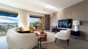 Riviera luxury estates