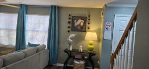 Single Rm or Entire Home Near Uptown Charlotte