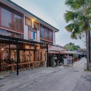 Back To Bajo Hostel Labuan Bajo