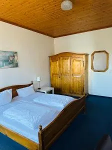 Badischer Hof Hotel - Брюль