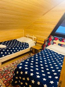 Wooden huts In Mestia-Hut for 14