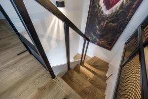 Center loft apartment near port