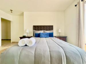 Real Del Mar Tijuana Apt for 2 guests