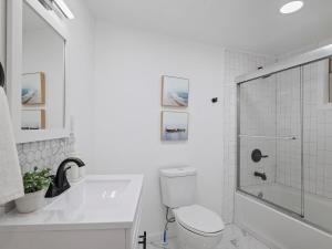 Shadyside, Central !2 Bright and Stylish Studio With Free Parking