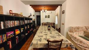 La Casa Amarilla de Villasequilla