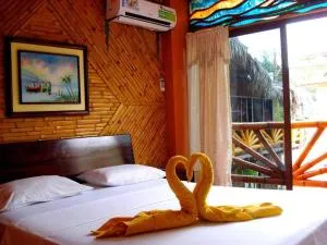 Hotel Maeo en Montañita Ecuador - 蒙塔尼塔