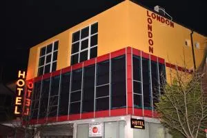 London Restaurant Hotel - Kukës