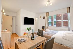 Lean Home - Happy Rentals