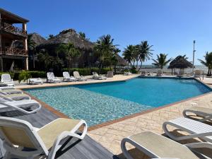 Captain Morgans Retreat