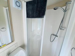 3 Bedroom Caravan OG35, Lower Hyde, Shanklin
