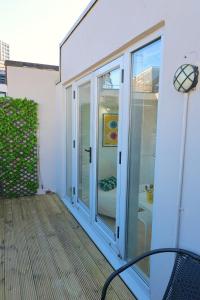 Angel - Top Floor Double Studio