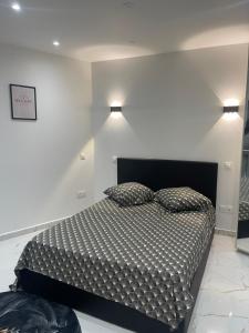 Cozy appartment downtown Nizza 2 Bedroom 1 min Beach 1 min tramway 10min airport air conditionner