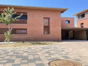 Luxe apartment with private terrace - 拉蒙维尔圣阿尼