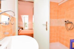 Apartments by the sea Zaboric, Sibenik - 22720