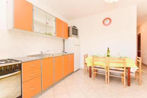 Apartments by the sea Zaboric, Sibenik - 22720