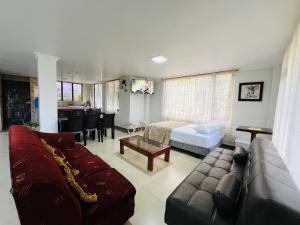 Serenity Cottage 2 Bedroom 3 Bath