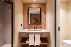 Suite King con 1 Camera da Letto e Divano-Letto