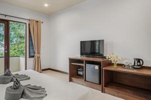 SimPly Stay Fishermans Village